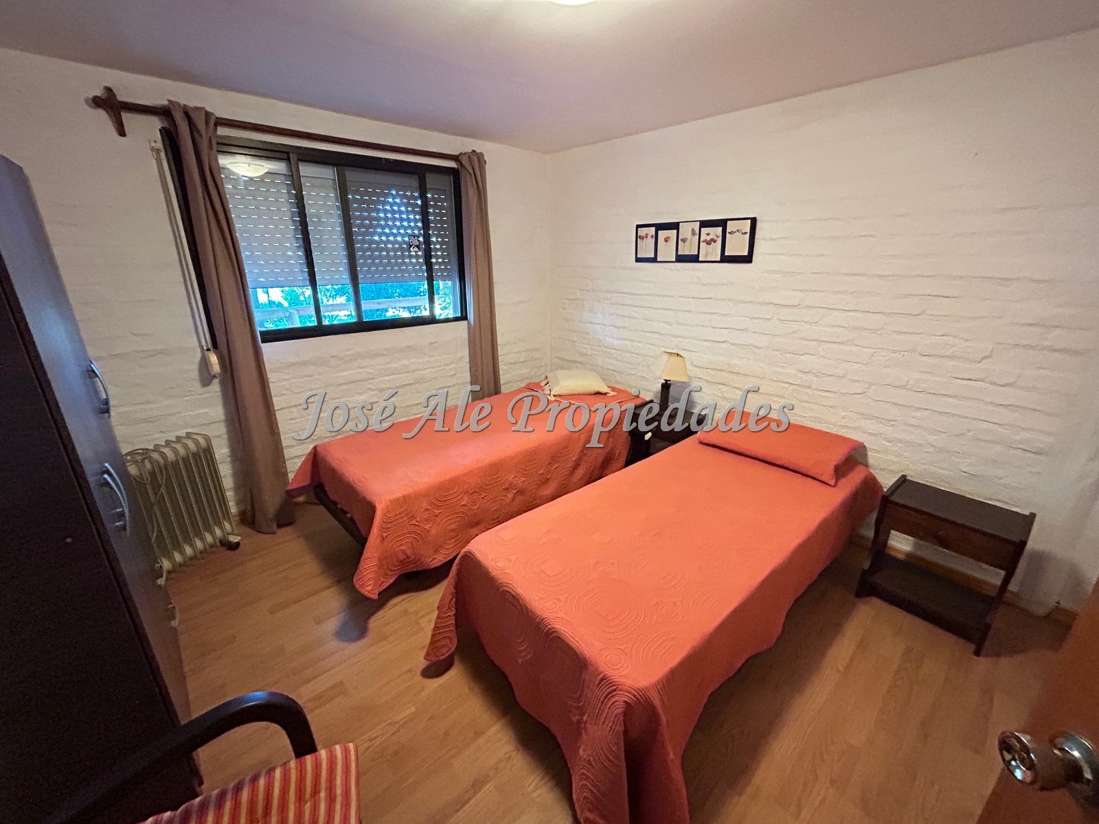 Imagen 7 de Casa de 3 dormitorios con apto o galpon independiente ubicada en el Real de San Carlos, Colonia.