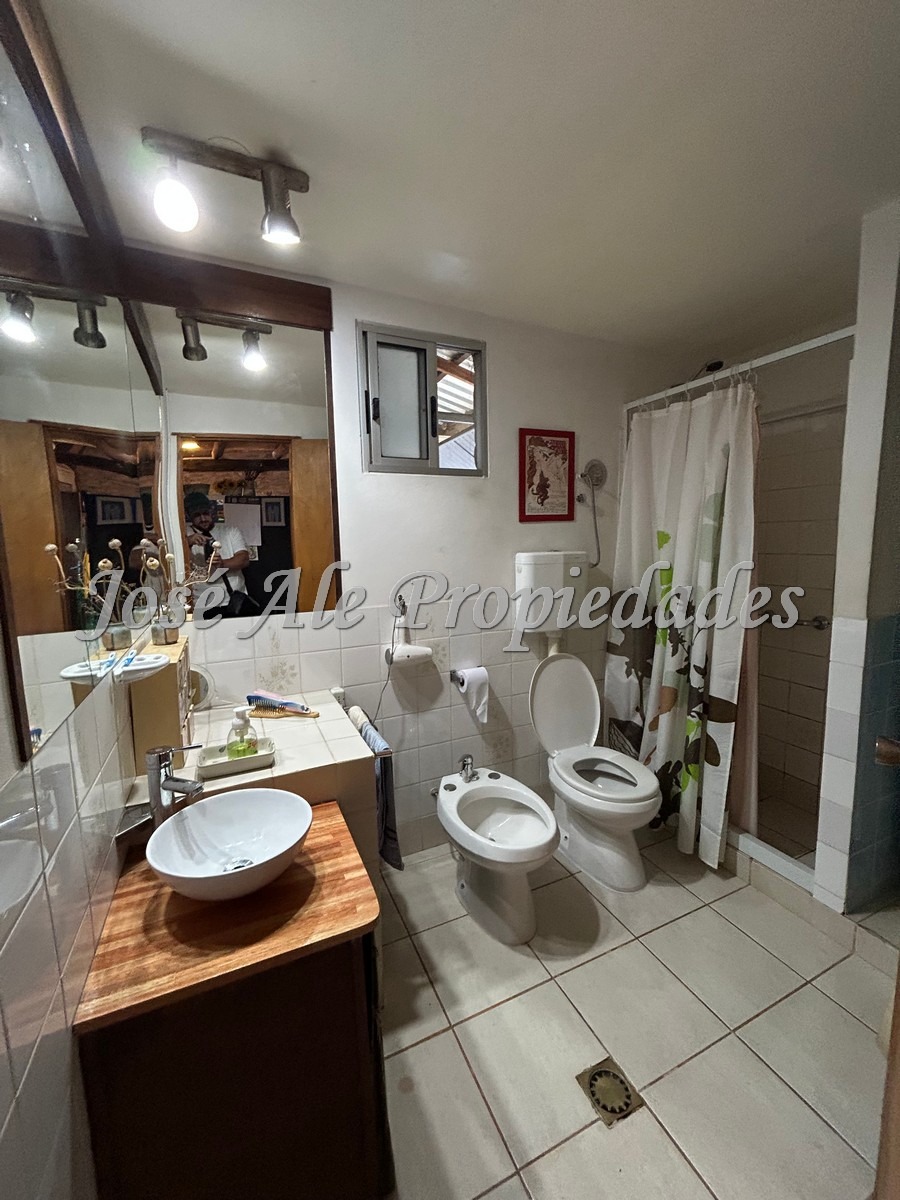 Imagen 8 de Casa de 3 dormitorios con apto o galpon independiente ubicada en el Real de San Carlos, Colonia.