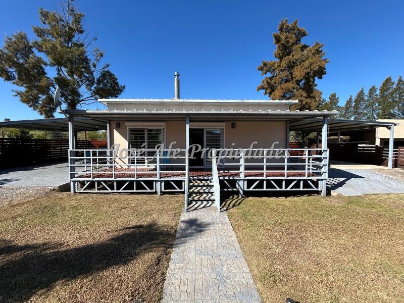 Hermosa y moderna propiedad ubicada en fraccionamiento Altos de San Carlos.