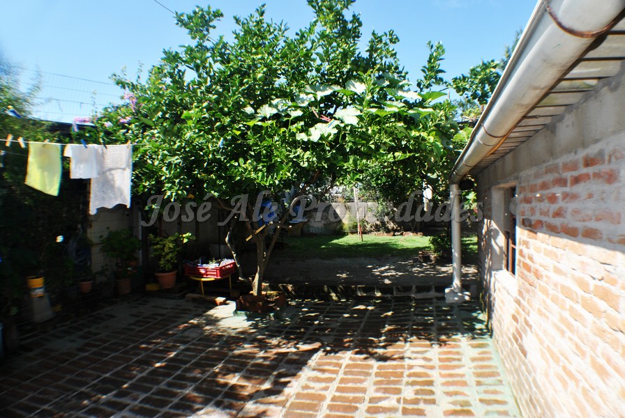 Imagen 10 de Propiedad ubicada en zona de Nuevo Hospital, a solo minutos del centro de colonia.