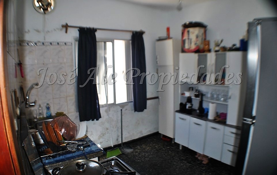 Imagen 4 de Casa a pasos del centro de Colonia del Sacramento, Terminal de ómnibus y Puerto.