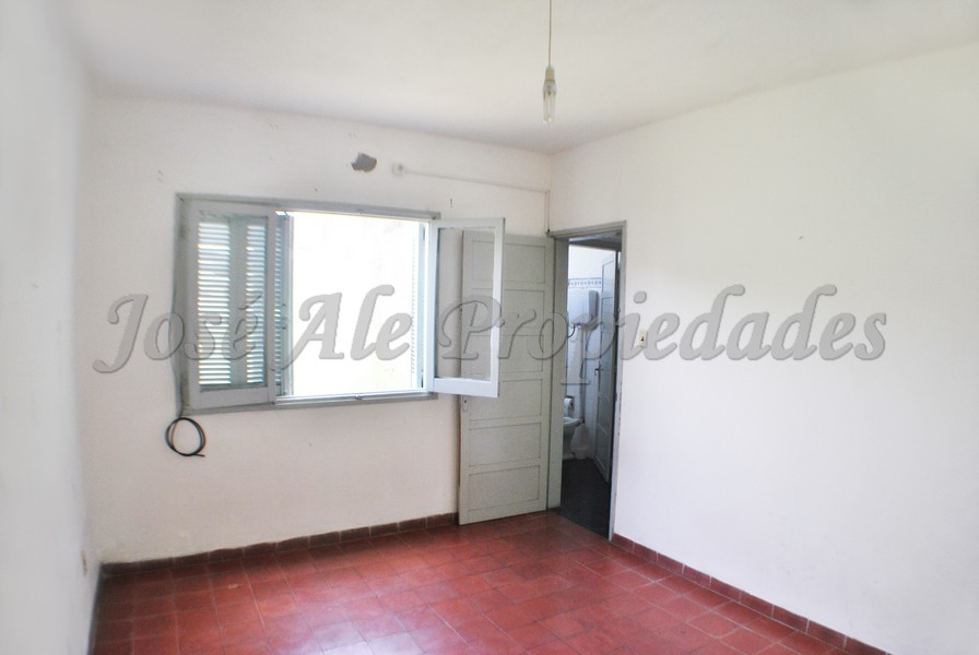 Imagen 4 de Depto al fondo, a pasos del centro de Colonia.