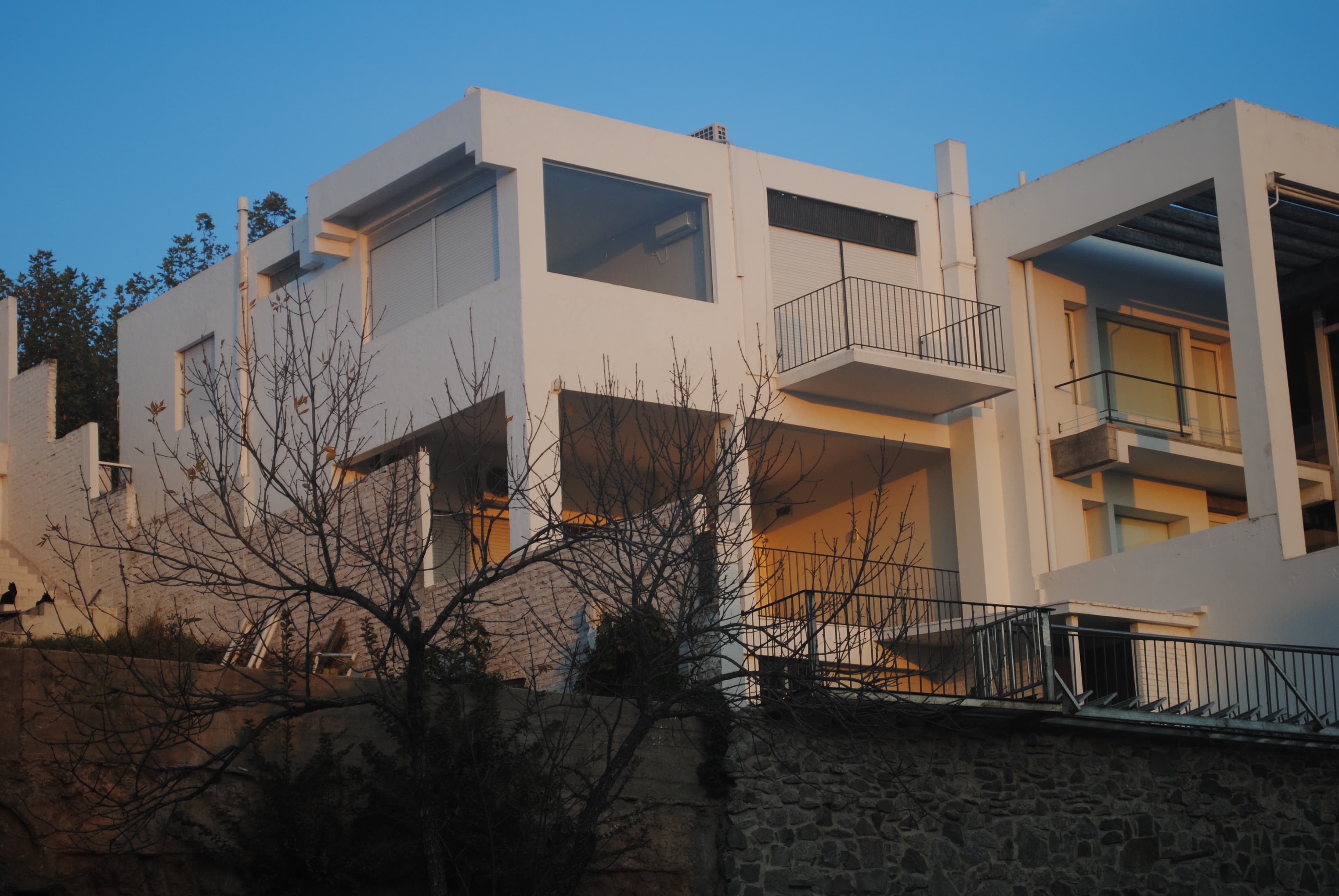Imagen 3 de Casa de 3 plantas con vista privilegiada a la Rambla y la bahía.