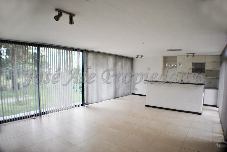 Imagen 9 de Magnífica propiedad en zona balnearia, a metros de Rambla Costanera de Colonia del Sacramento.