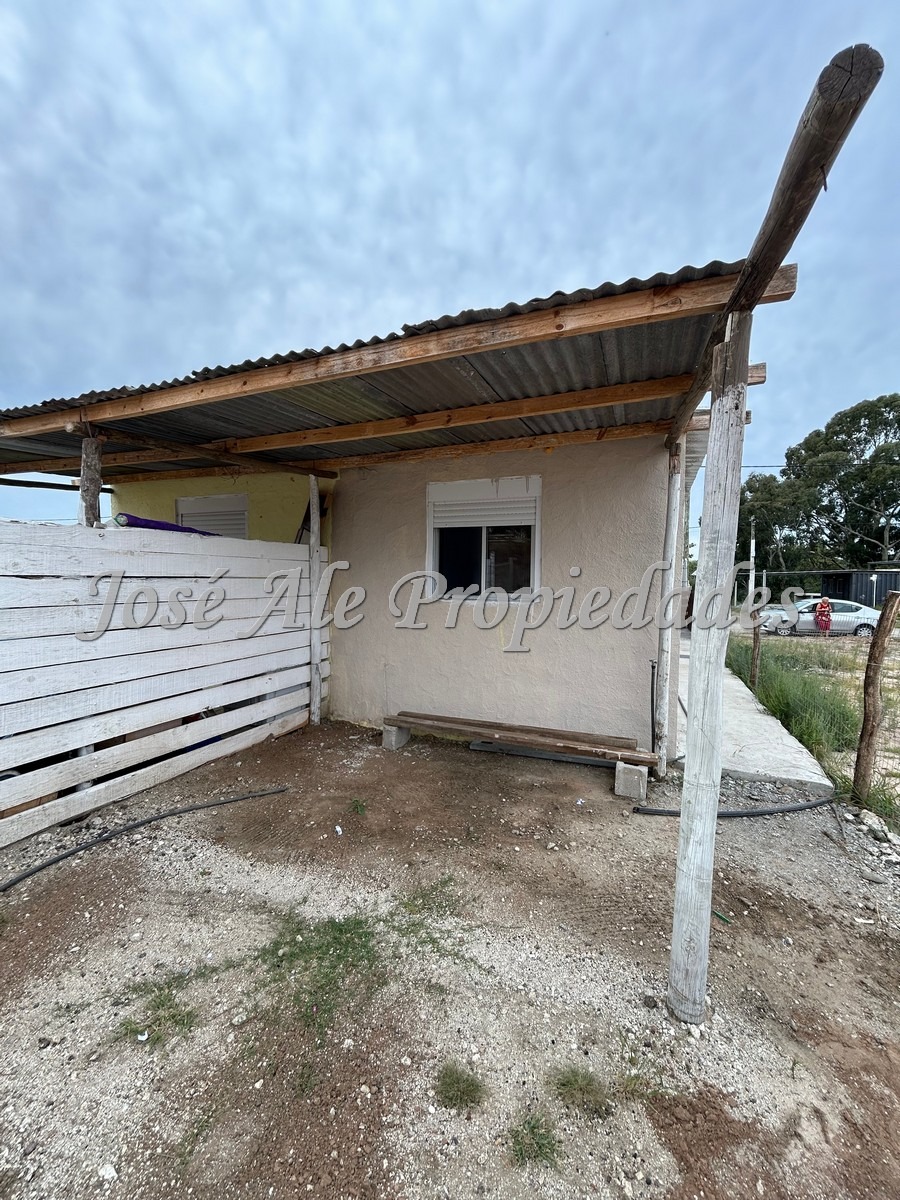 Imagen 10 de Se trata de 2 casas de 2 dormitorio en PH, ubicados en el General, Colonia.