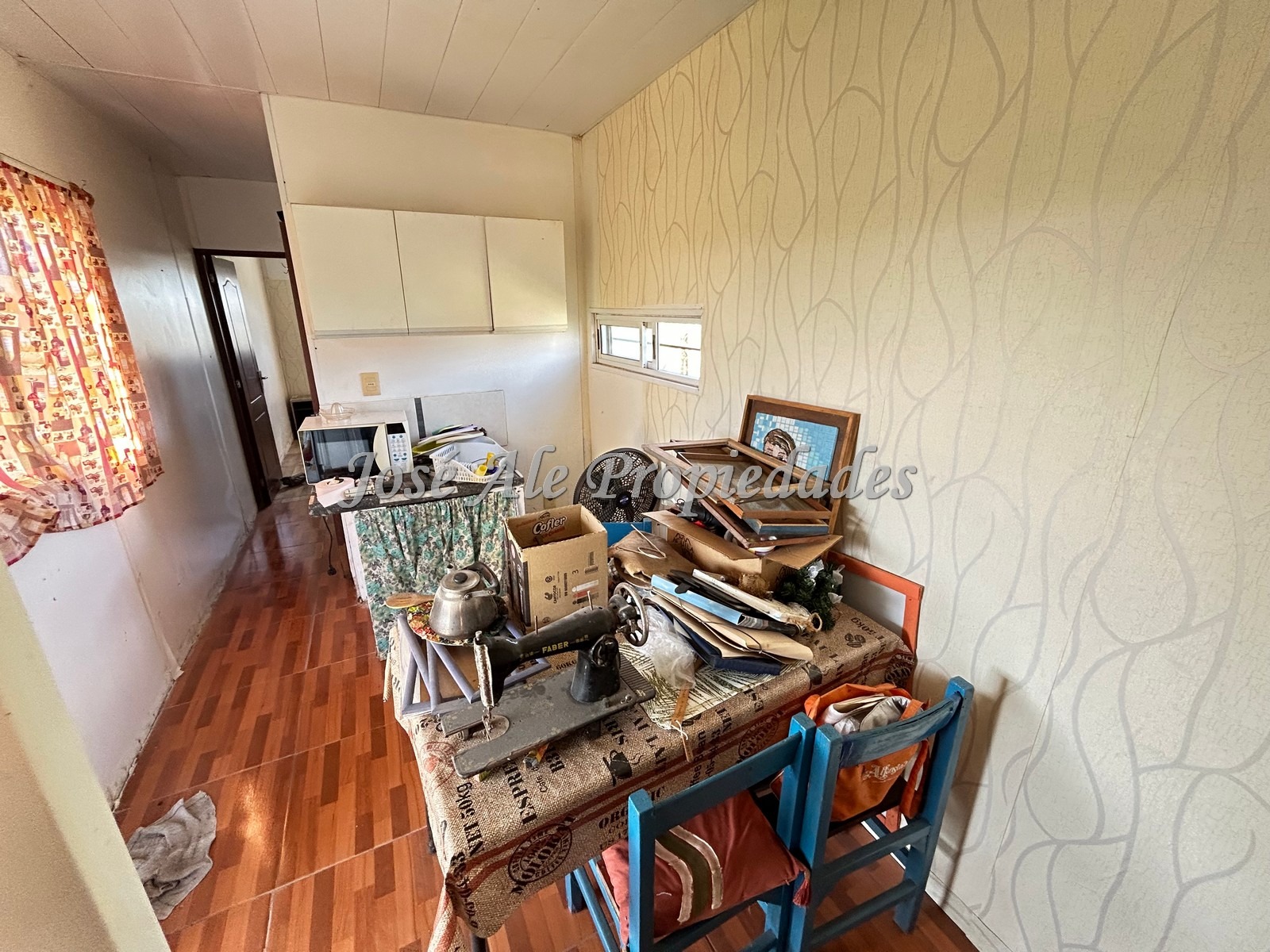 Imagen 5 de EN VENTA Casa contenedor de 2 dormitorios, ubicado en el General Colonia.