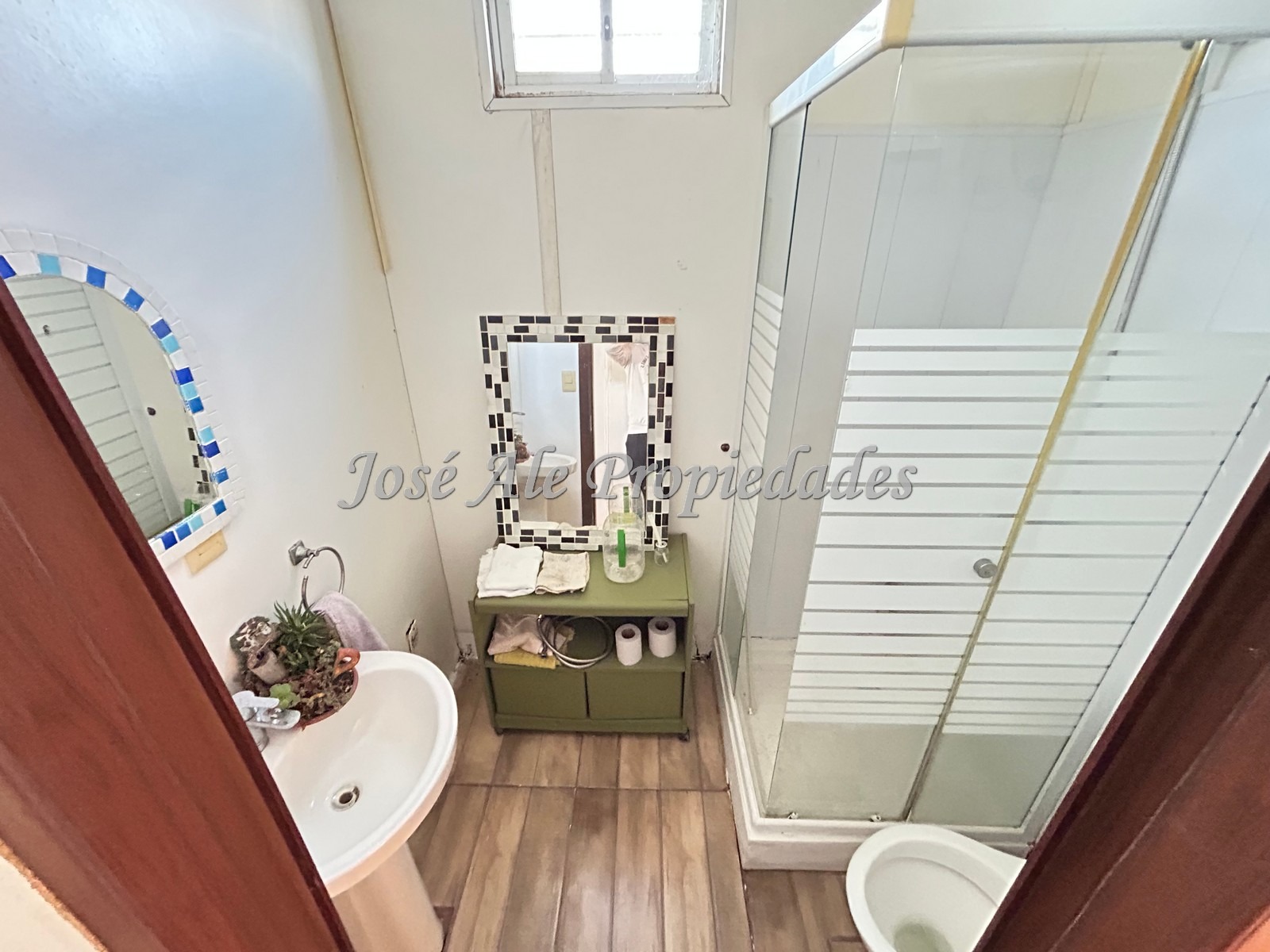 Imagen 9 de EN VENTA Casa contenedor de 2 dormitorios, ubicado en el General Colonia.