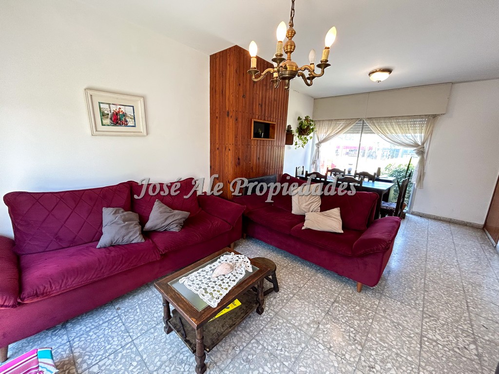 Imagen 3 de EN VENTA Y EN ALQUILER Casa en excelente ubicación, a pocos metros del centro de la ciudad.