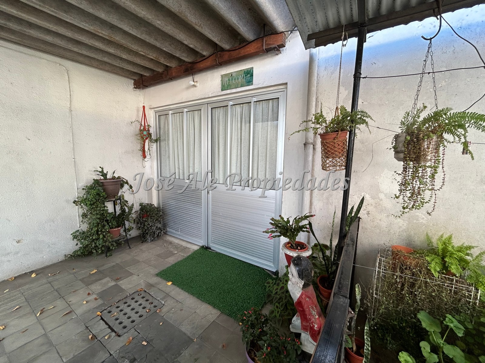 Imagen 10 de EN VENTA Excelente propiedad ubicada en inmejorable lugar sobre una de las principales avenidas de la ciudad de Colonia del Sacramento