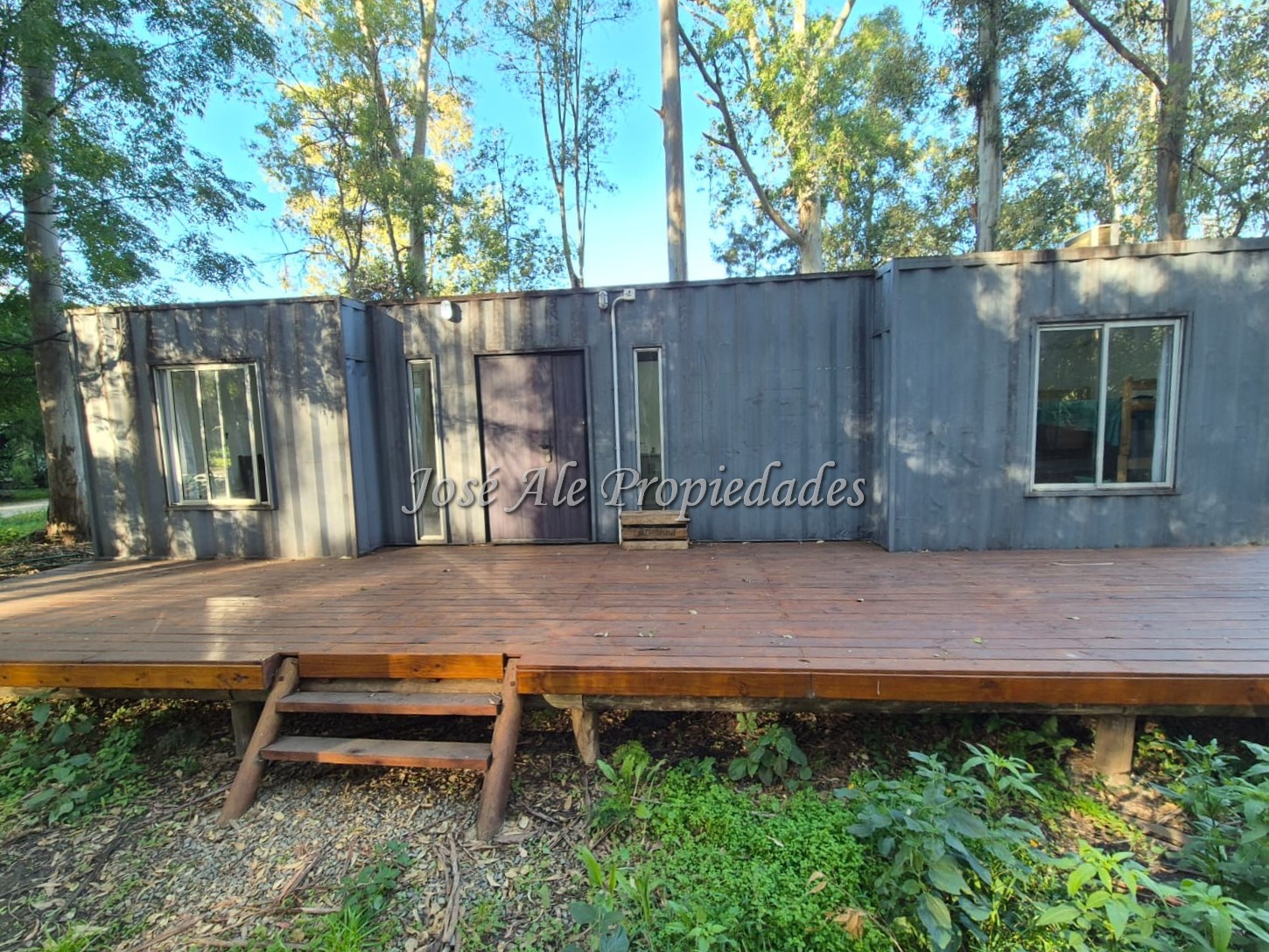 Imagen 1 de EN ALQUILER Casa amoblada ubicada en Santa Ana, Colonia.